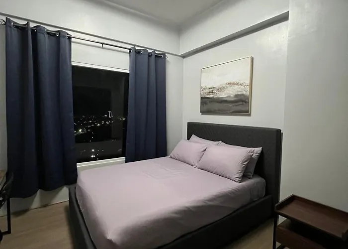 Spacious 1br With Panoramic Views Appartamento *